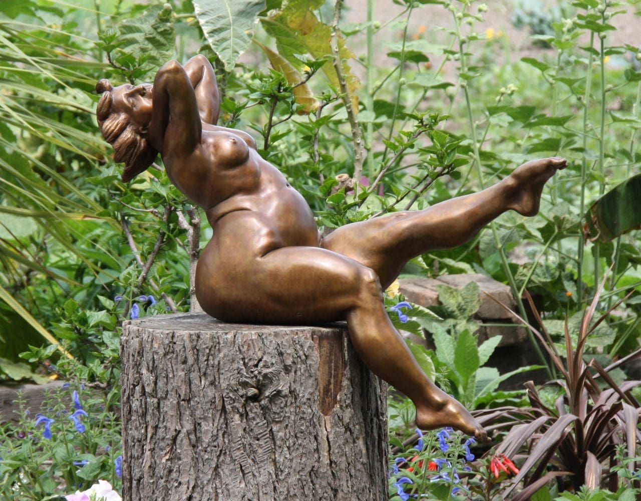 Sungoddess (Bronze Chubby Happy Nude Woman statue)