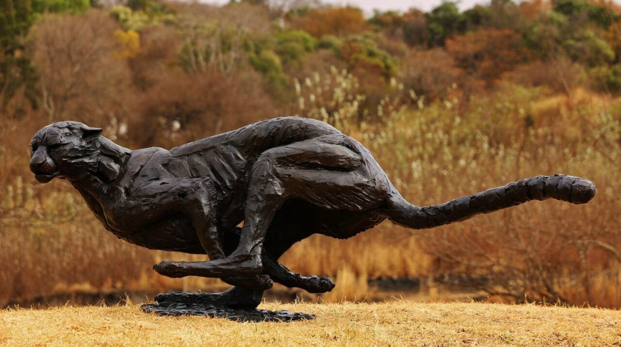 CHEETAH Lifesize Chasing Hunting Bronze Sculpture