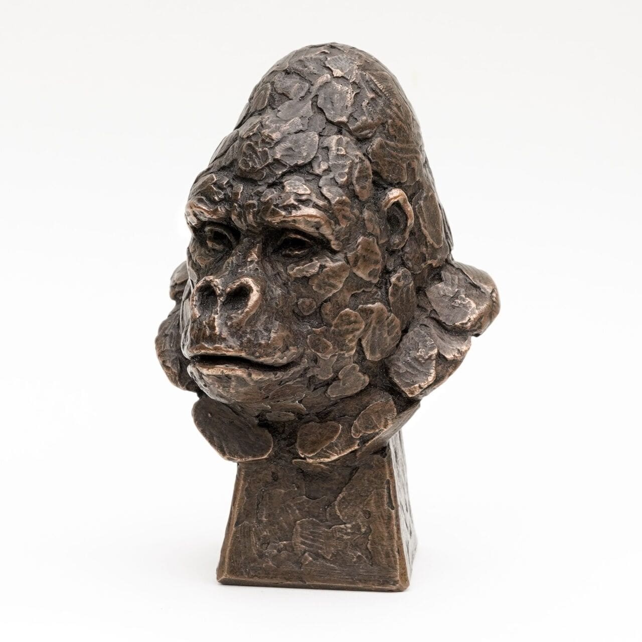 Gorilla Miniature (Little Bronze Gorilla sculpture)
