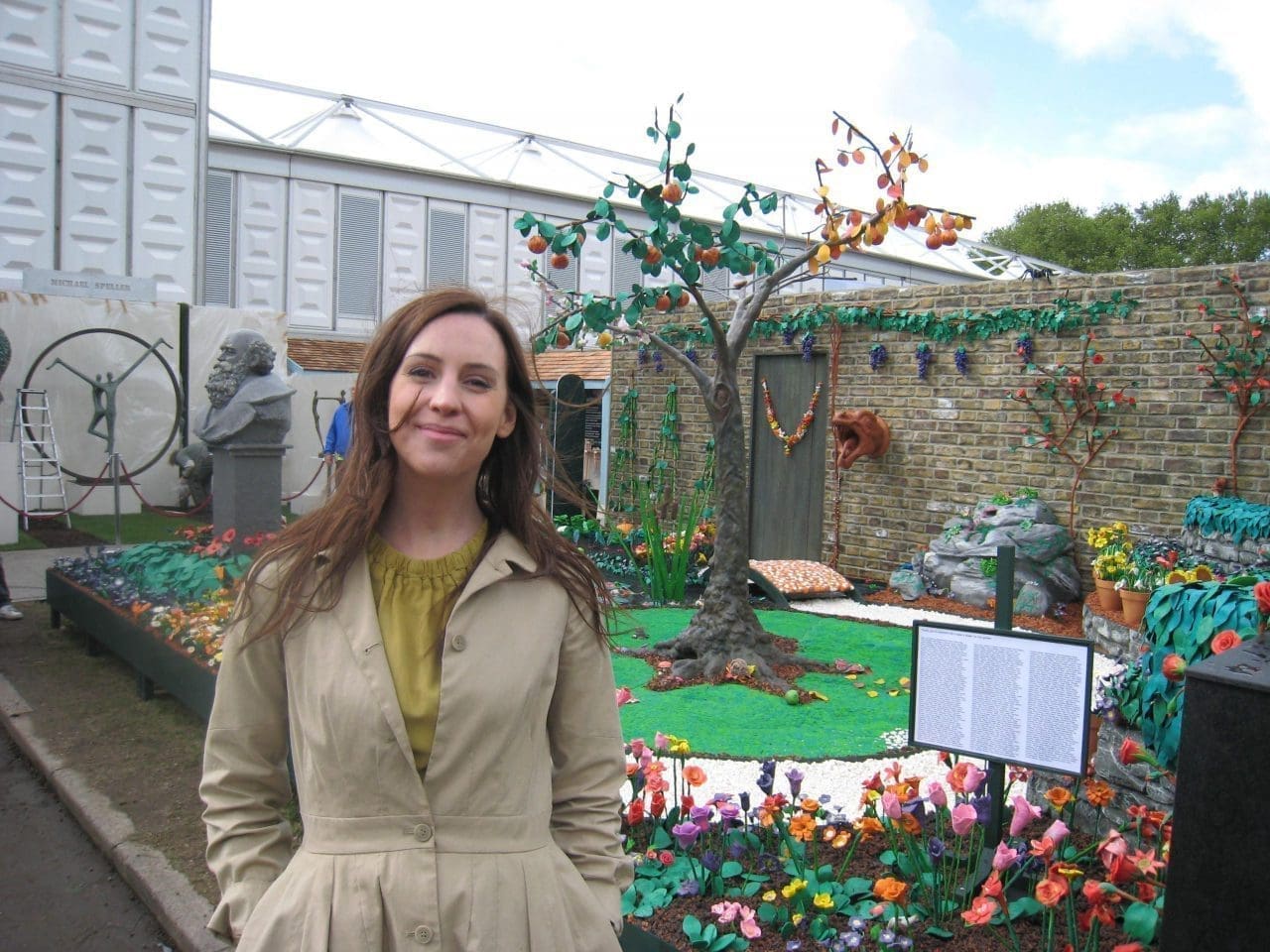 Paradise in Plasticine at Chelsea Flower Show (Tree) - Image 5