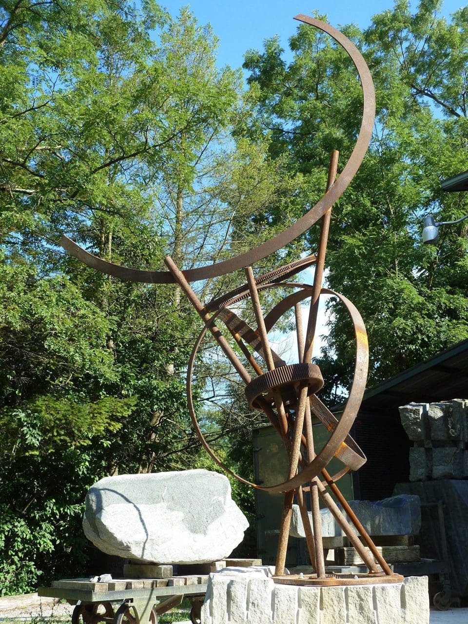 EIDOLON: ENERGY FIELDS.   (Big Mild Steel Sculpture) - Image 3