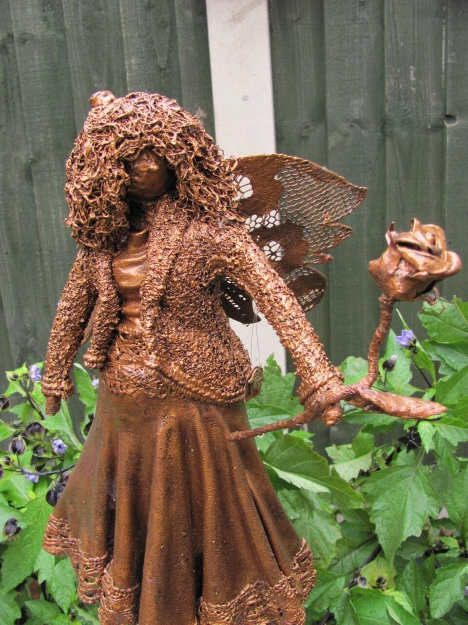 Chama tall standing faerie holding a rose - Image 2