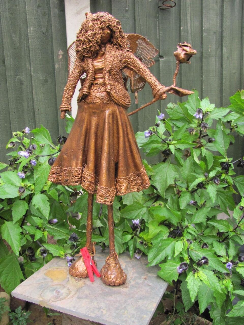 Chama tall standing faerie holding a rose - Image 4
