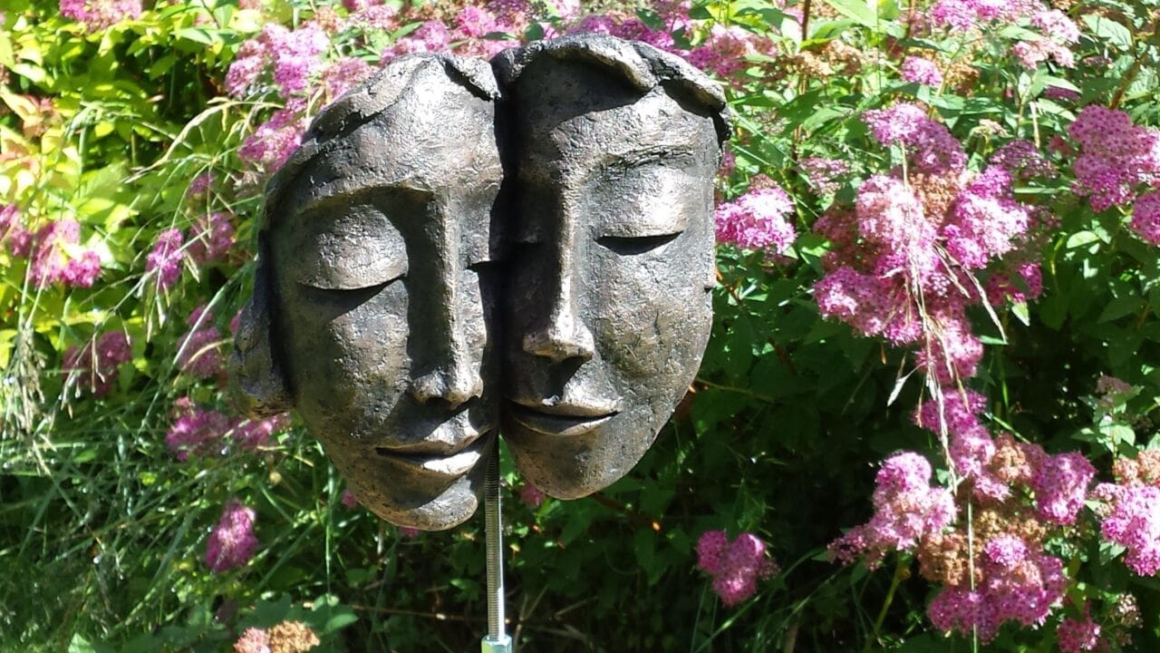 Together,Two Lovers Life Size Faces Sculpture - Image 2