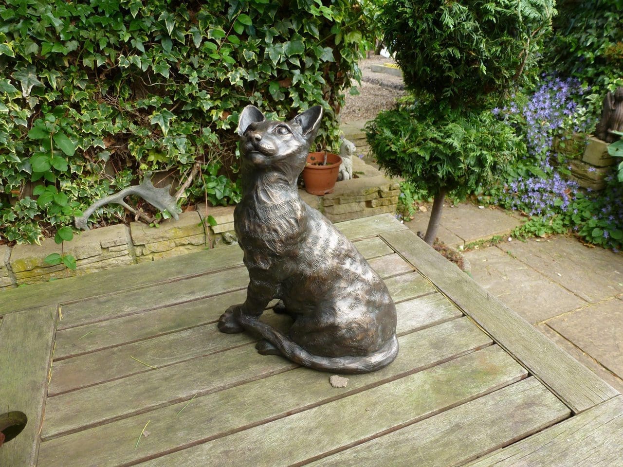 Tina - Ocicat (Lifesize Resting Cat statue) - Image 3
