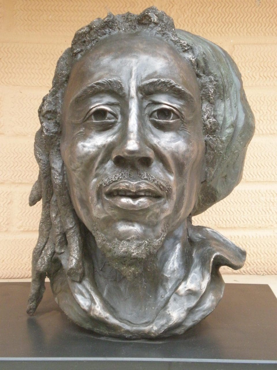 Bob Marley (Bronze Pop Star Reggae Singer Bust statue)