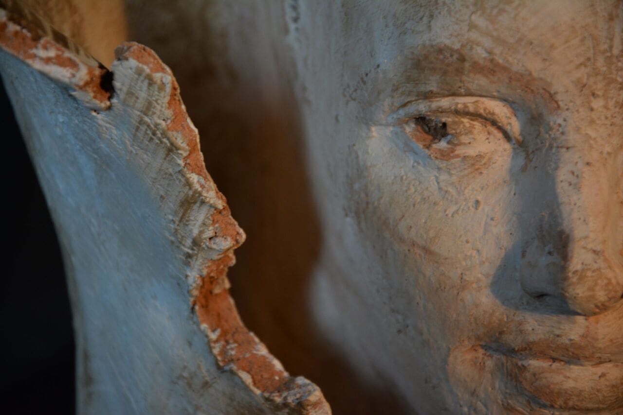 Ris-Volto (woman sculpture) - Image 2