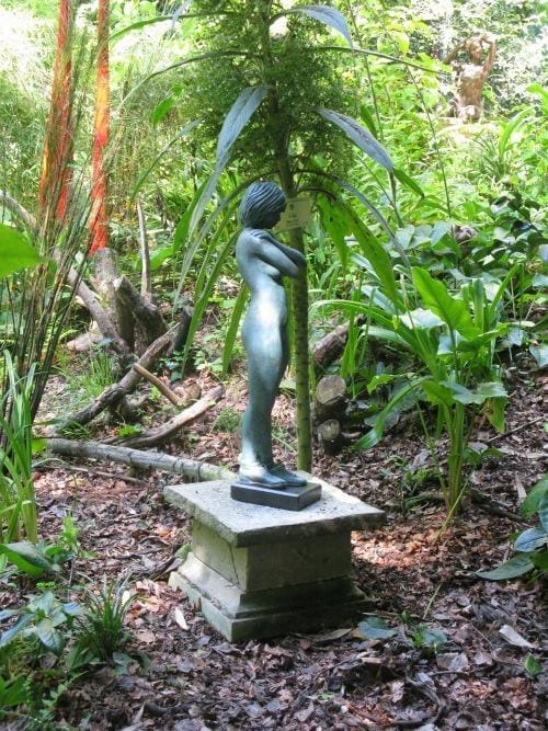 Blue Girl (Small Nude Girl Garden Bronze statue) - Image 4