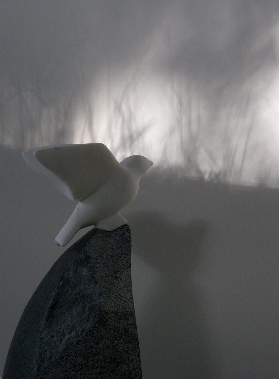 `Carrara Finch` (Carved marble Garden Bird Taking Off statuette) - Image 5