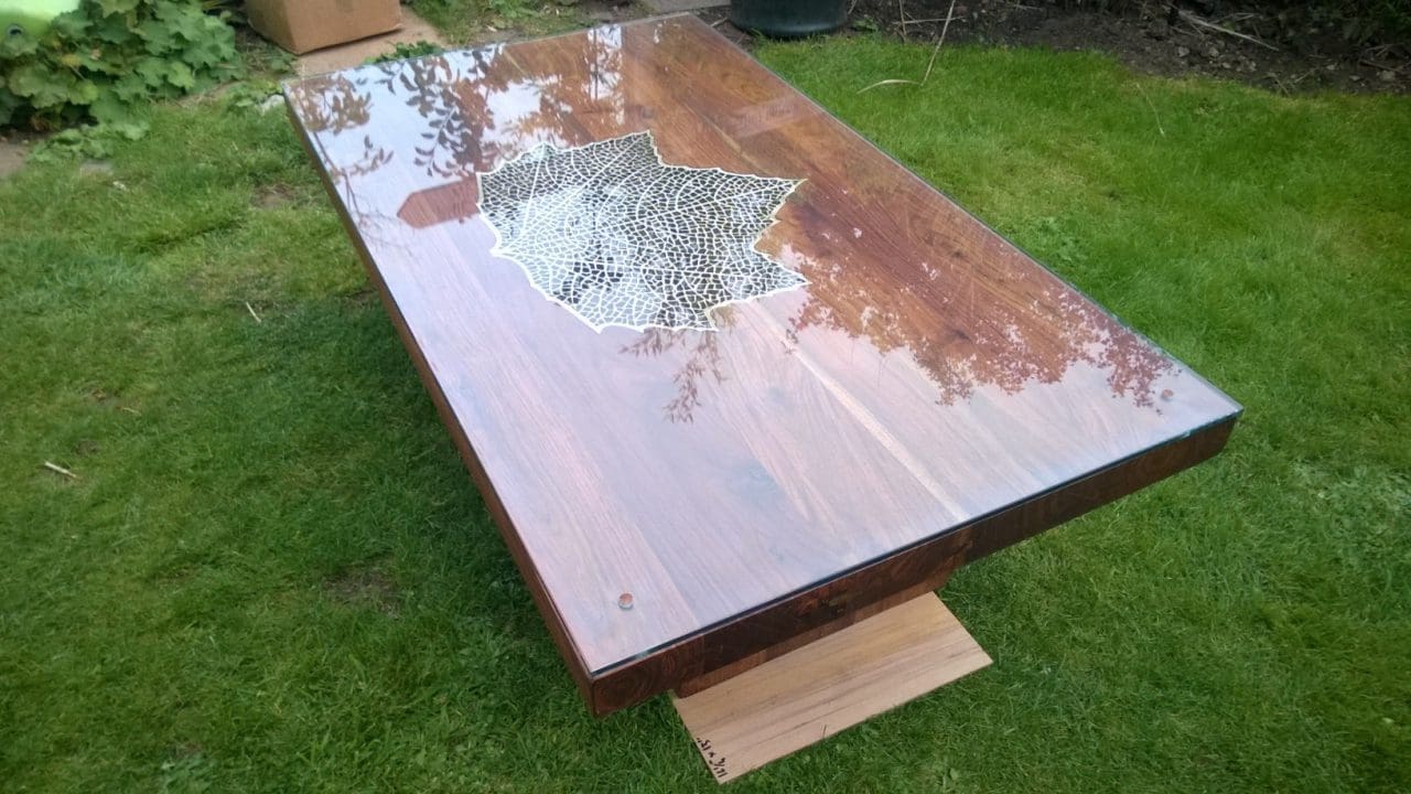 Leaf Maze With Oak table (Outsize Skeleton sculpture) - Image 3