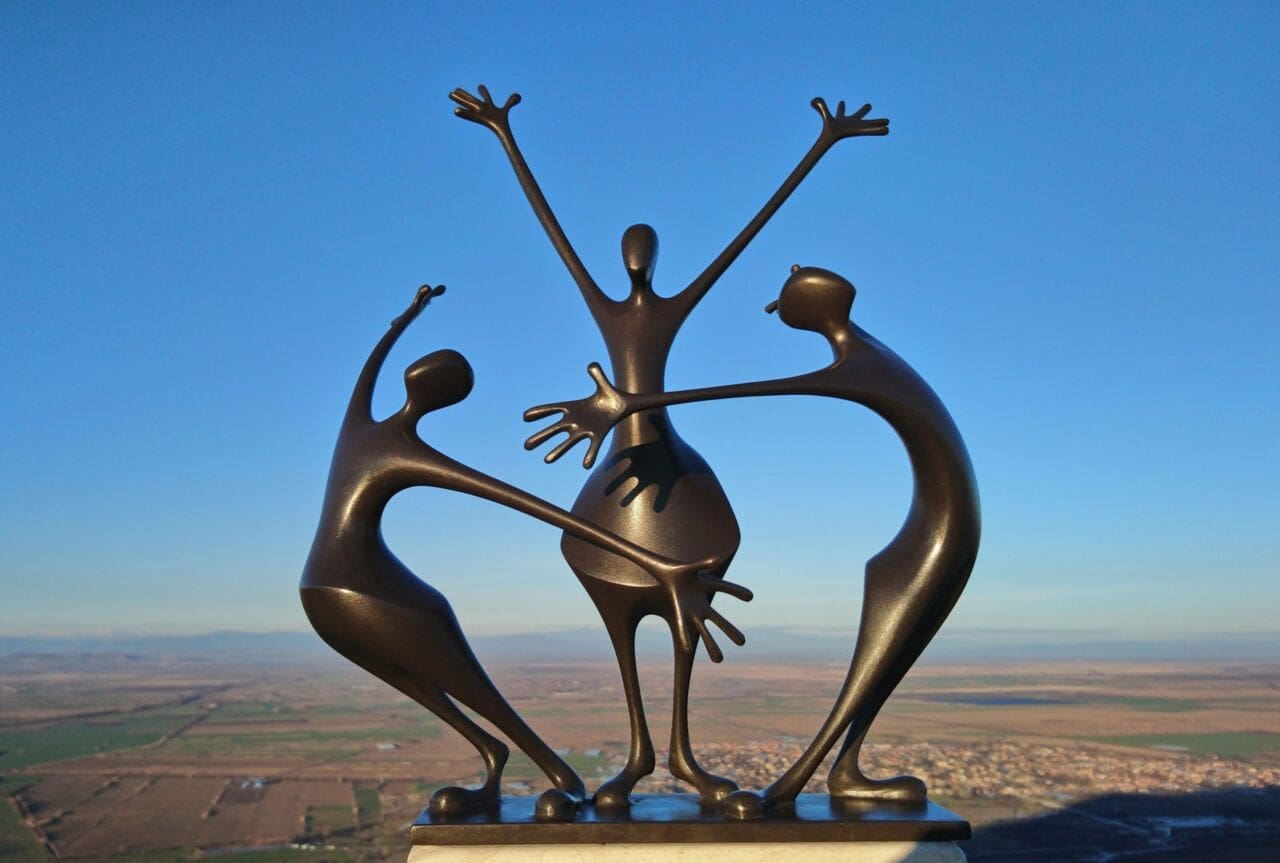 Brilliant Performance (Contemporary Happy statue)