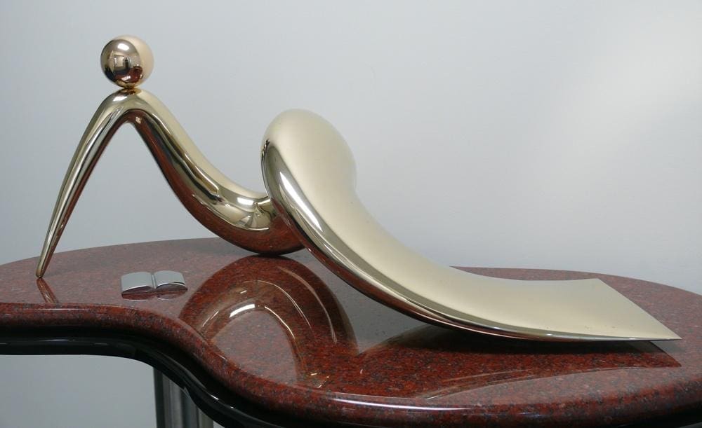 Woman Reading (Abstract Indoor Bronze Lying statuette) - Image 4