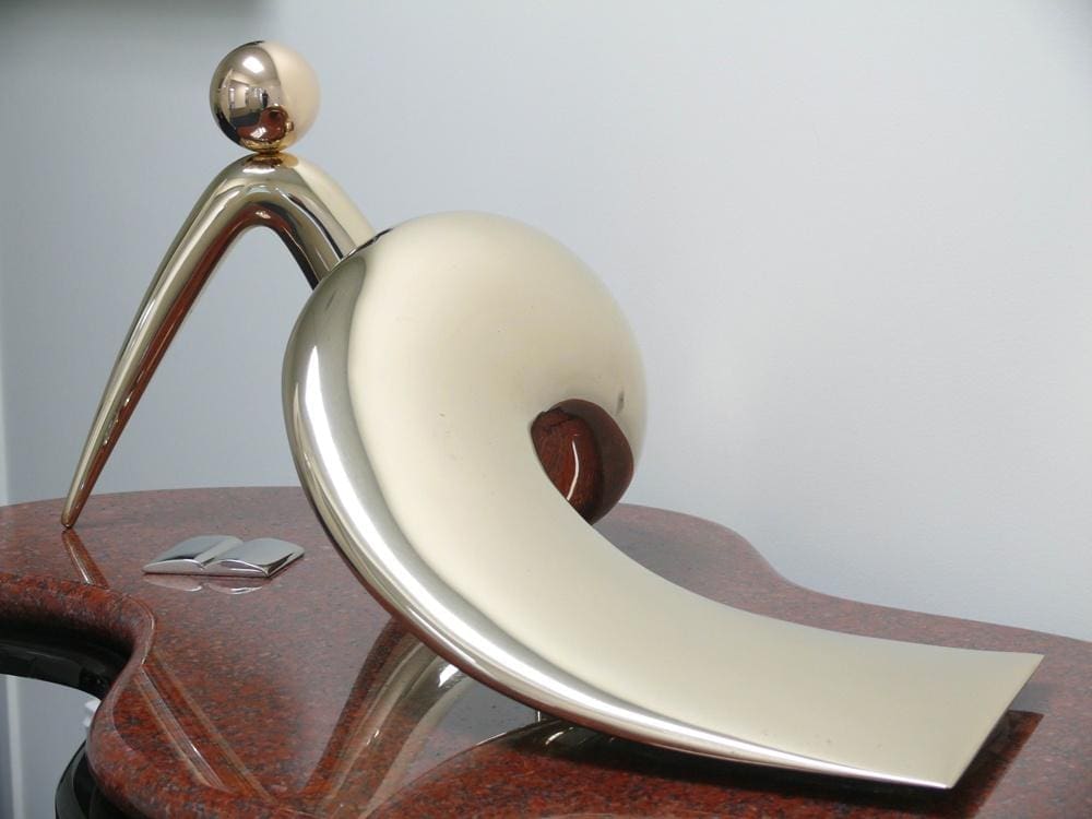 Woman Reading (Abstract Indoor Bronze Lying statuette) - Image 5