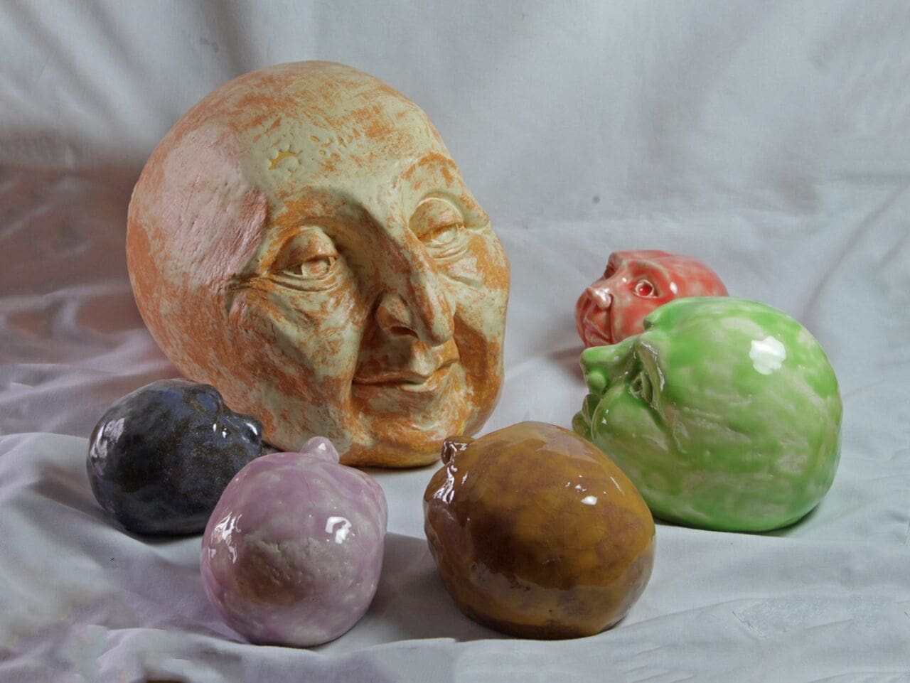 Chocolate House (Amusing Heads sculpture) - Image 2