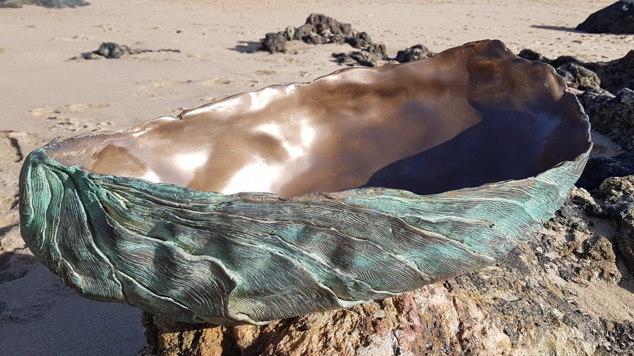 Oyster Shell (Big Outsize Oyster Shell Marine statuette) - Image 4