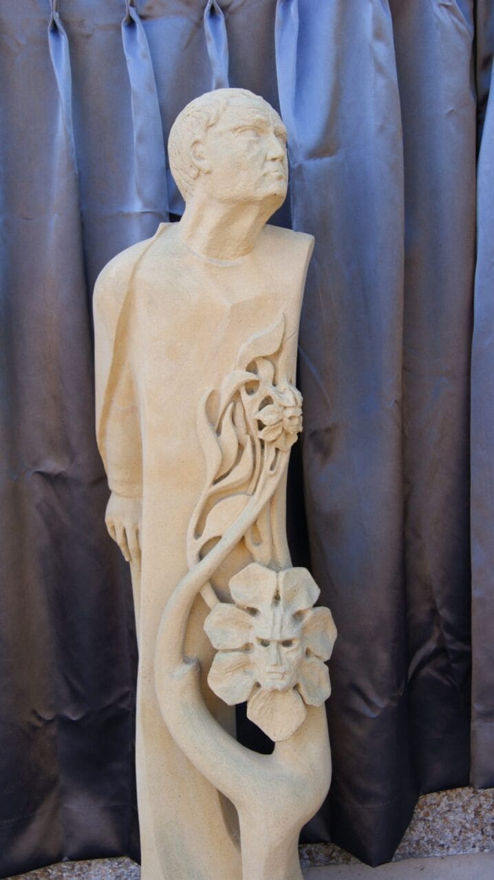 Male Gardener (Contemporary Gardener statue) - Image 4