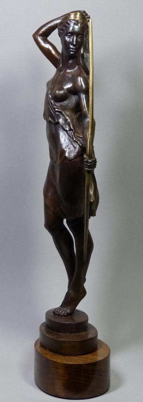 Artemis (Small Goddess Huntress Diana Bronze statue) - Image 2