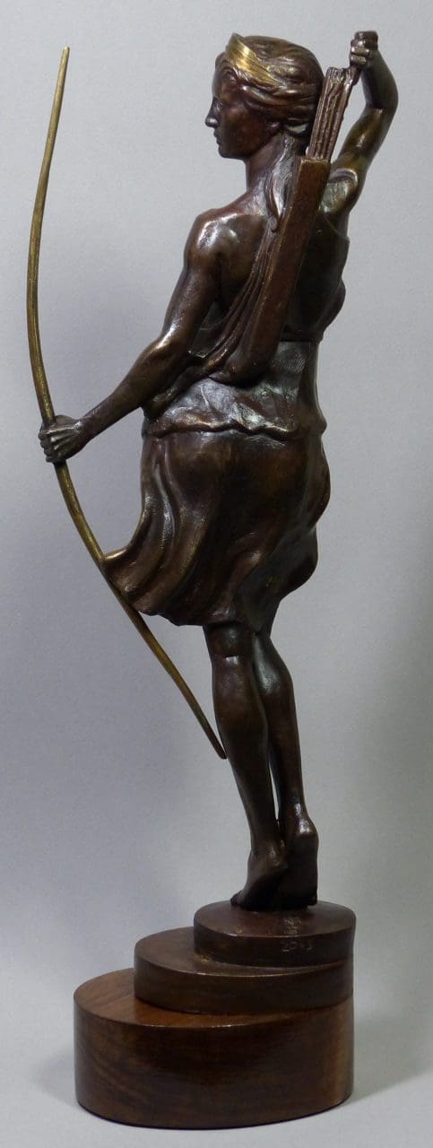 Artemis (Small Goddess Huntress Diana Bronze statue) - Image 5