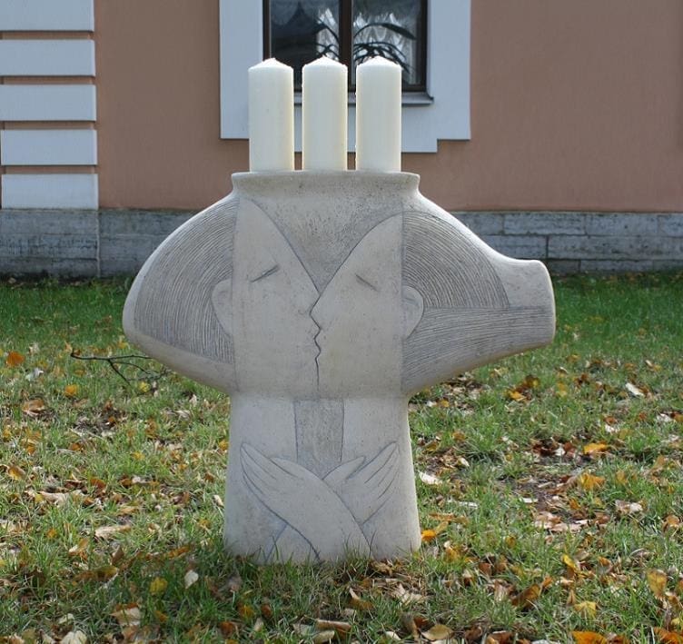 Duo (Kissing Lovers Semi Abstract Heads statue) - Image 2