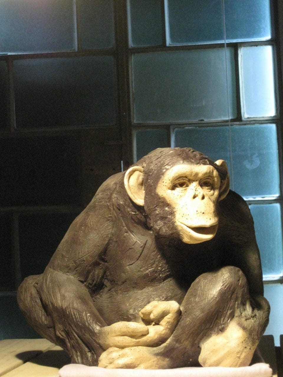 Chimpanzee (Cement Fondue Life Like Primate statue) - Image 2