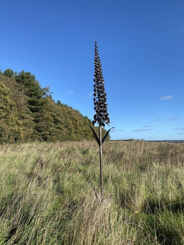Foxglove sculpture medium (life size Lifelike statue) - Image 4