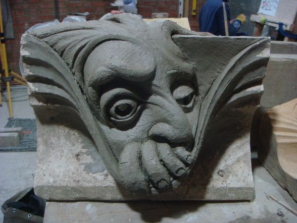 Peeping Giant (Grotesque Stone sculpture) - Image 4