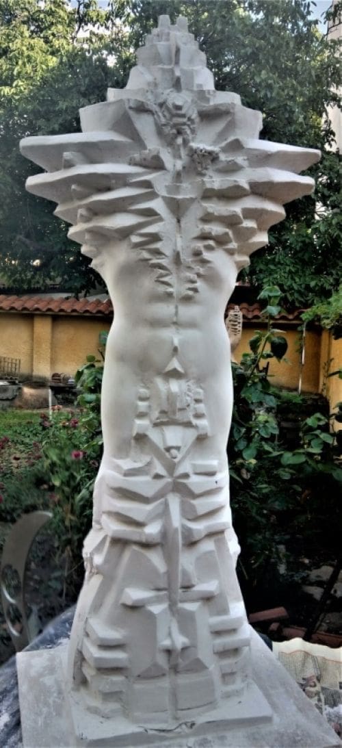 Apolo (Multidimensional Figure Statue)