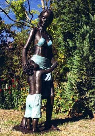 Bronze mother and child sculpture by Christina Hunter – contemporary figurative garden statue.