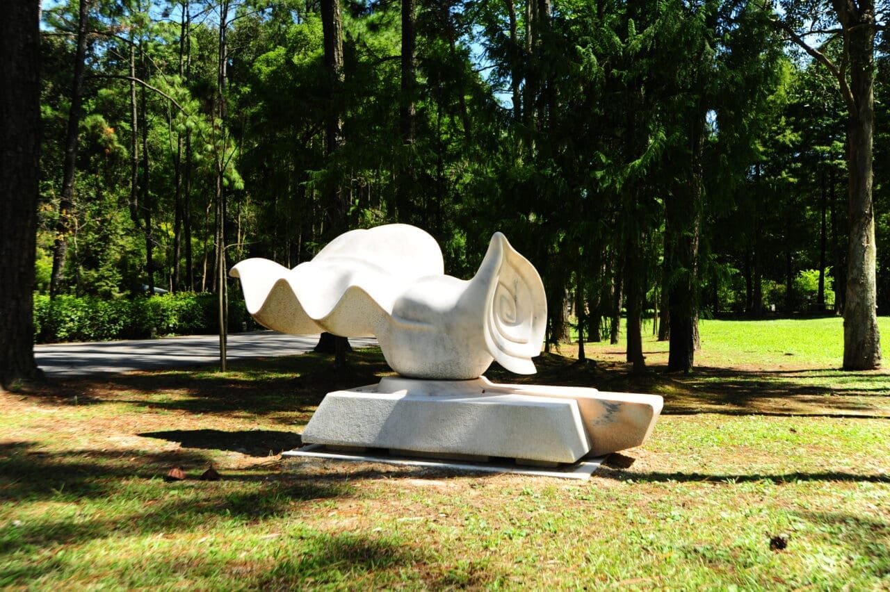 Large white marble sculpture by Damjan Komel exploring time, memory and permanence through contemporary form.