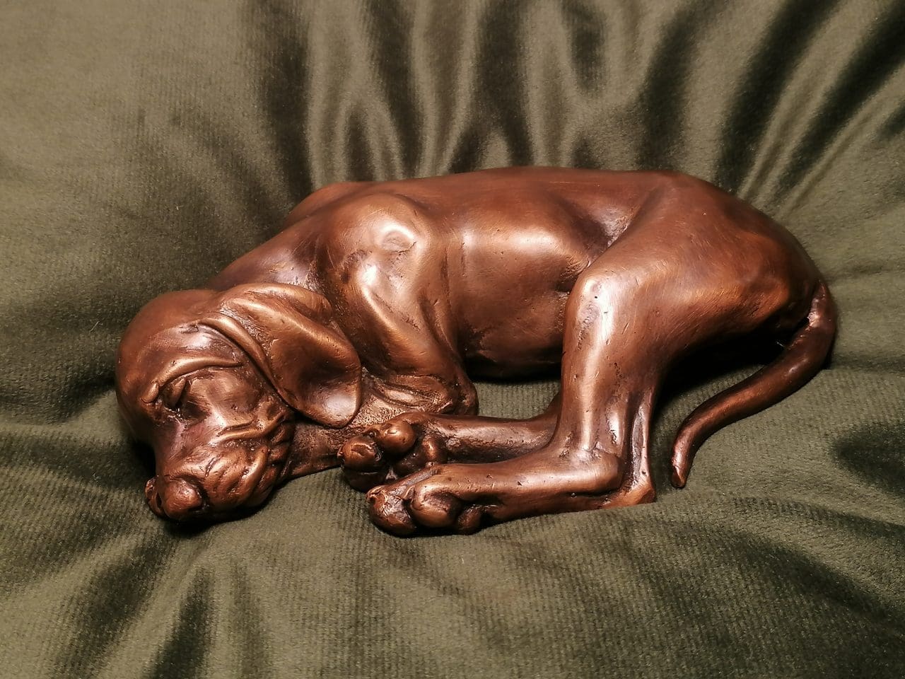 Sleeping Vizsla Baby small bronze dog sculpture by Anna Tölgyesi Poós