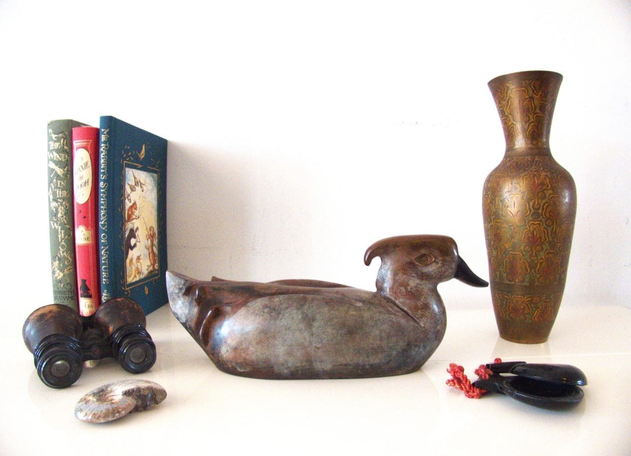 Bronze marbled duck sculpture by Zita Abreu, inspired by the Doñana National Park and finished with a marbled patina.