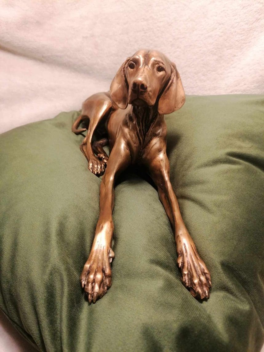 "Velvet" Lying Hungarian Vizsla Little Bronze Sculpture, - Image 2