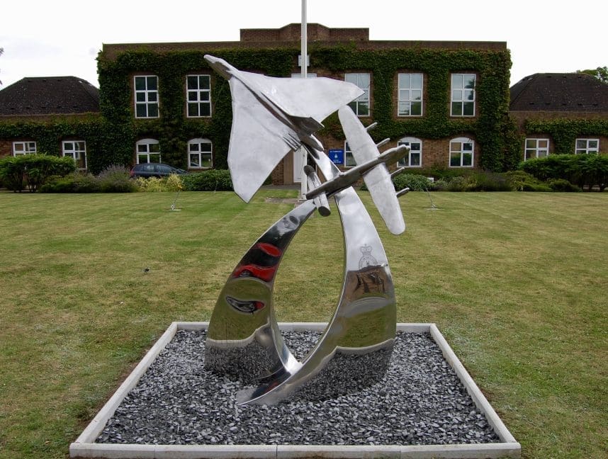 RAF Waddington (Stainless Steel Lancaster and V Bomber Sculpture) - Image 4