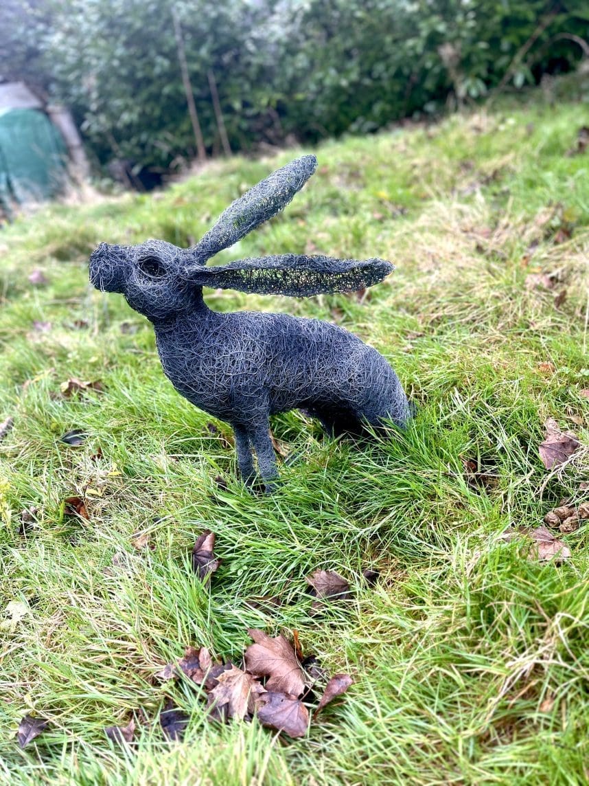 Hare Sitting chicken wire Garden Yard Sculpture - Image 3