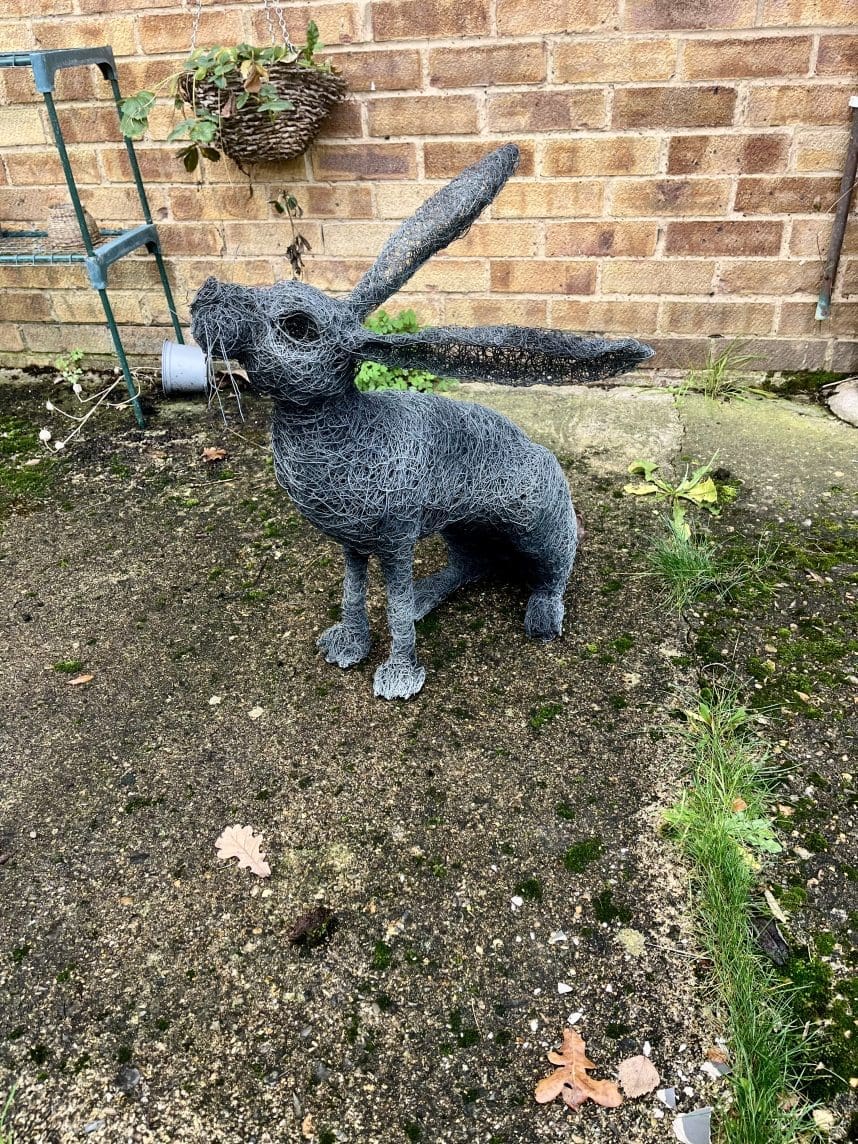 Hare Sitting chicken wire Garden Yard Sculpture - Image 2