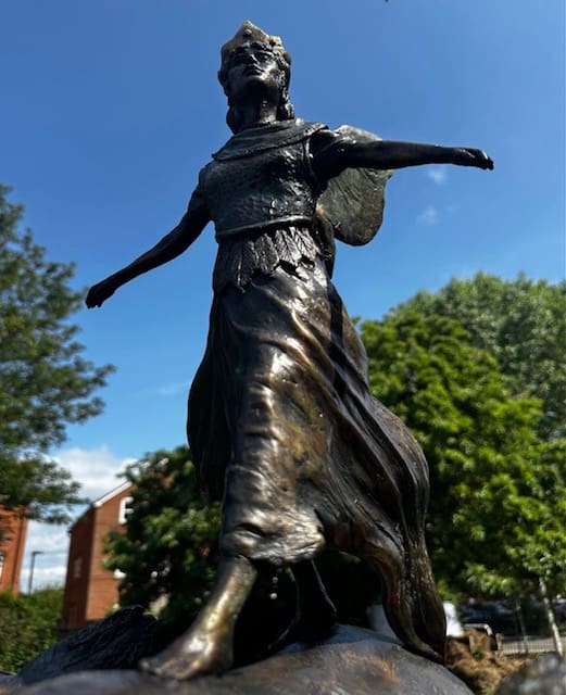 'The Fairy Queen' Standing on Flying Pig Sculpture - Image 2