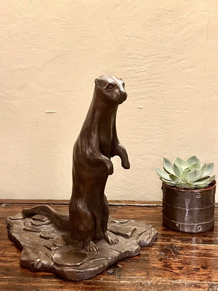 Otter Upright Poised to Dive Sculpture